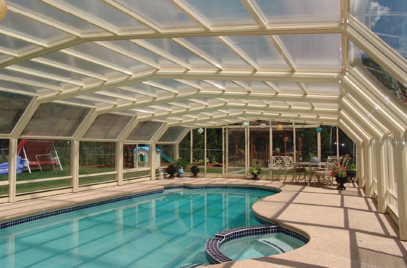 سقف های متحرک پیشتاز استخر مهیار